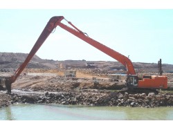 Long Reach on Hitachi ZX870